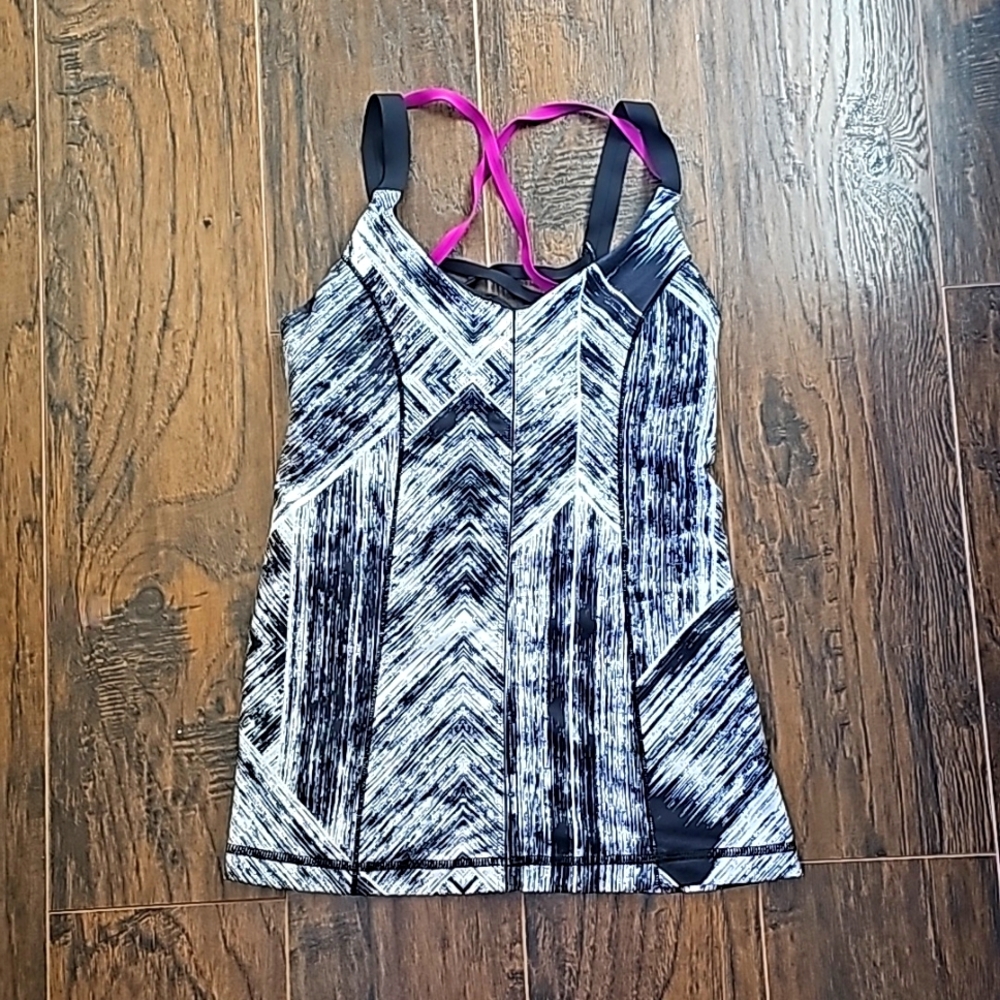 Women's workout top